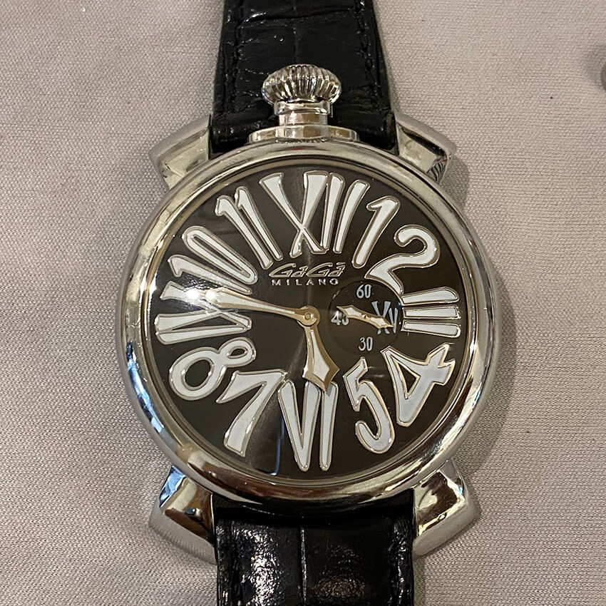 ガガミラノ腕時計表面