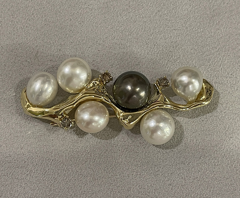 ブローチ-3変色修理後