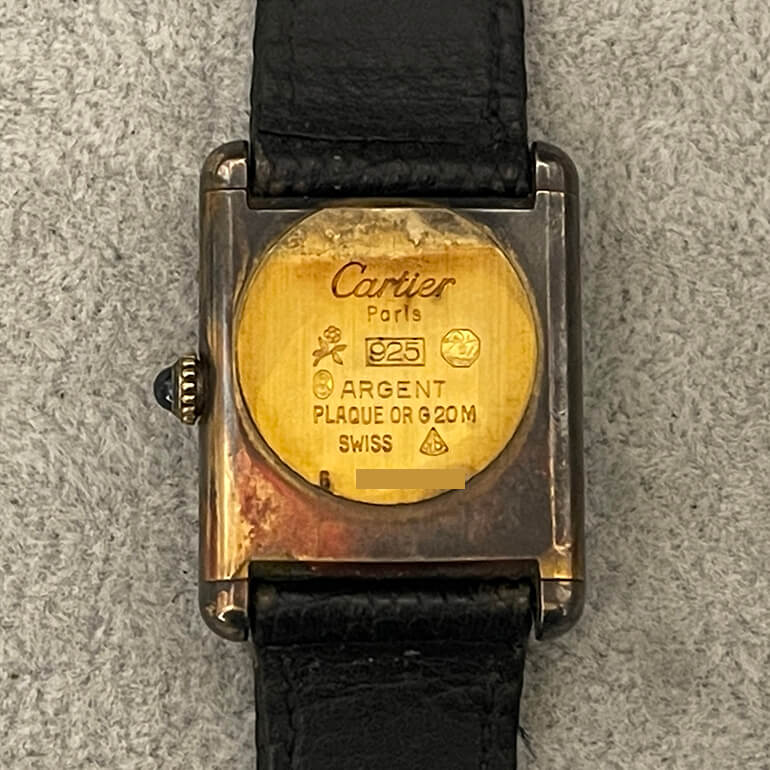 カルティエタンク再メッキ修理前の裏面