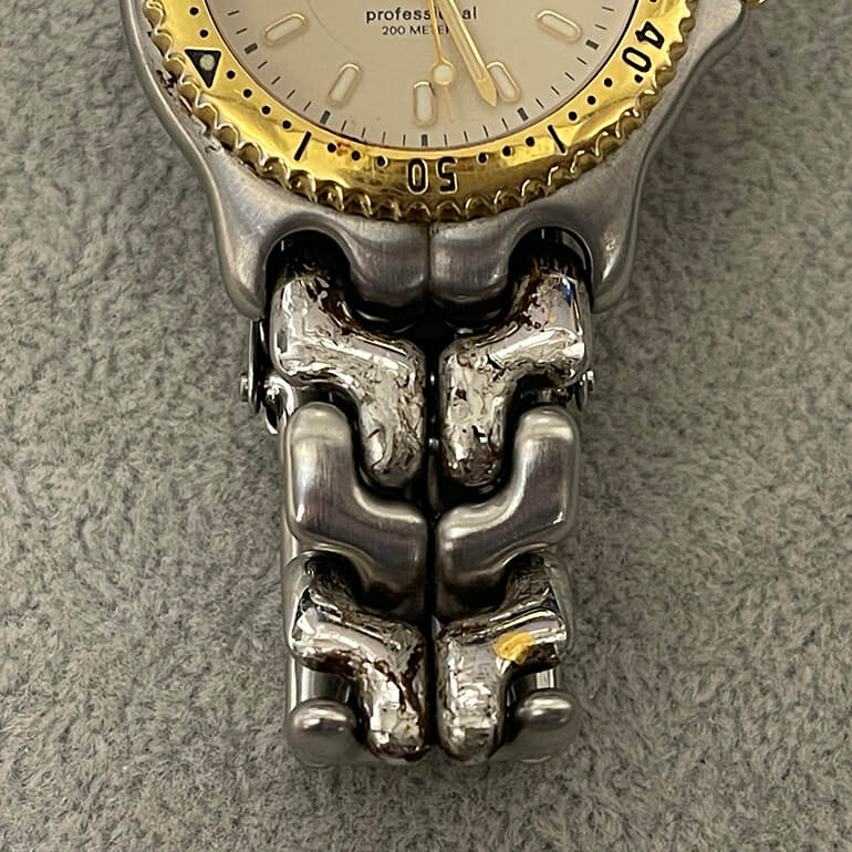 タグ・ホイヤーの再メッキ修理表面-2