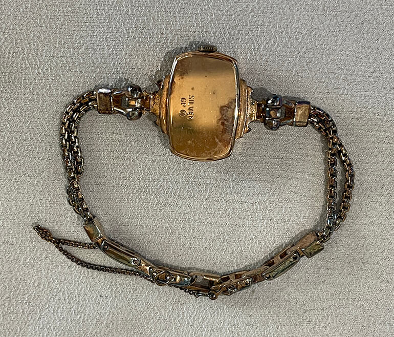 アガットの変色取り修理裏面