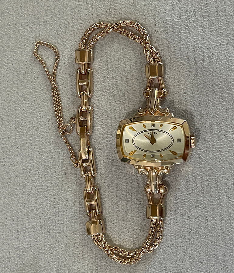 アガットの変色取り修理出来上がり表面