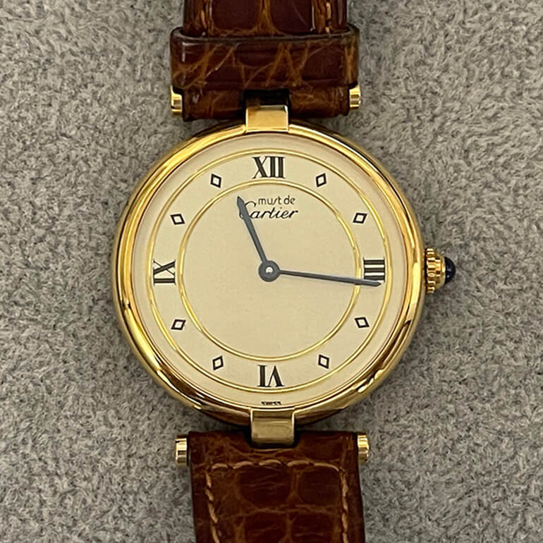 カルティエヴァンドーム修理前の表面の写真