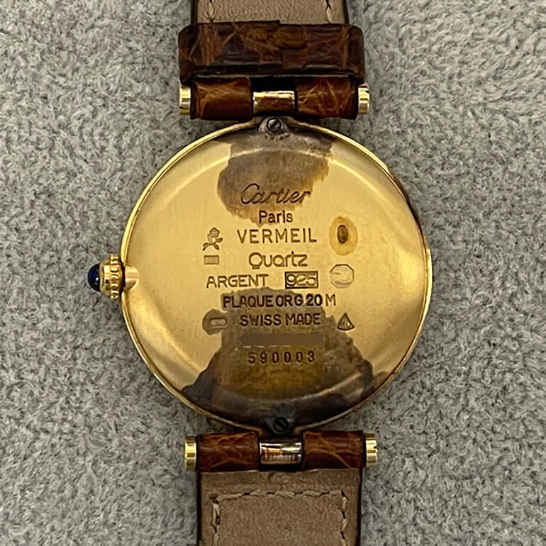 カルティエヴァンドーム修理前の裏面の写真