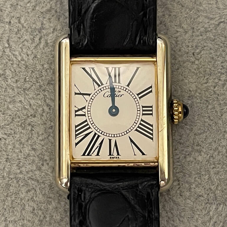 カルティエタンク再メッキ修理前の表面