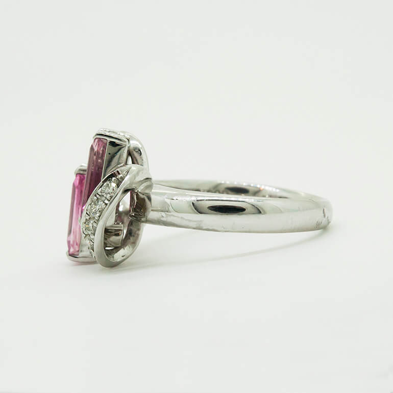 リフォーム前のピンクトルマリンのリング（側面）