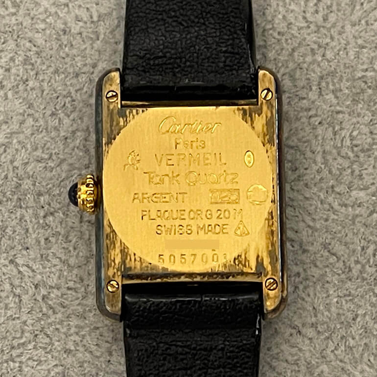 カルティエタンク修理前の裏面の写真