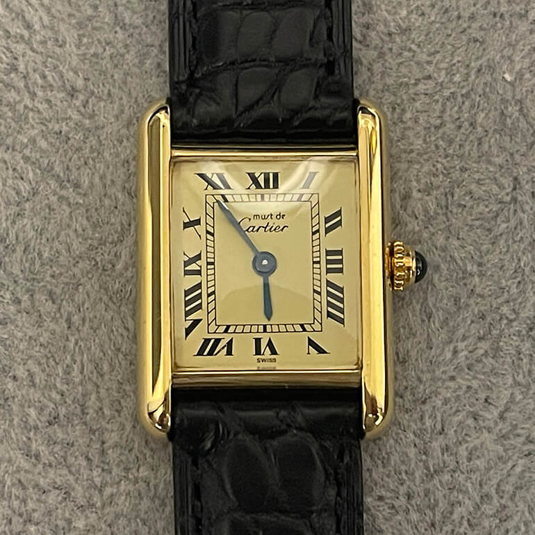 カルティエタンク修理後の表面の写真