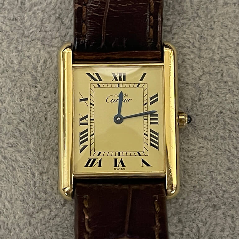 カルティエマストタンクの変色取り後の表面