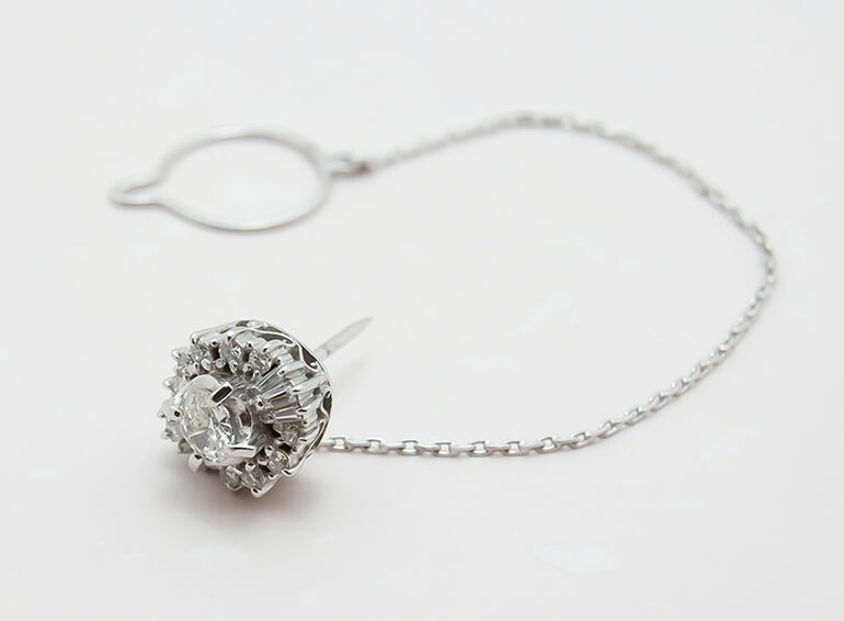 リフォーム前のダイヤのタイピン