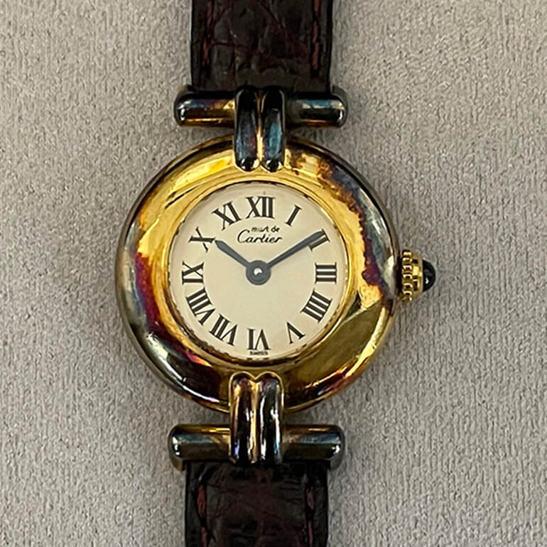 再メッキ前のカルティエマストコリゼの表面