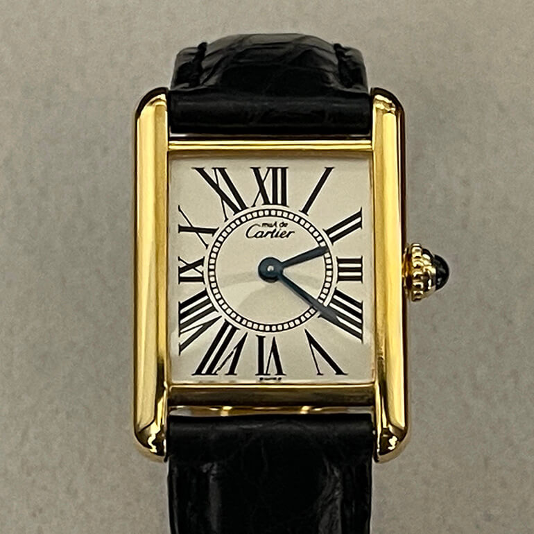 再メッキ後のカルティエタンク-表面