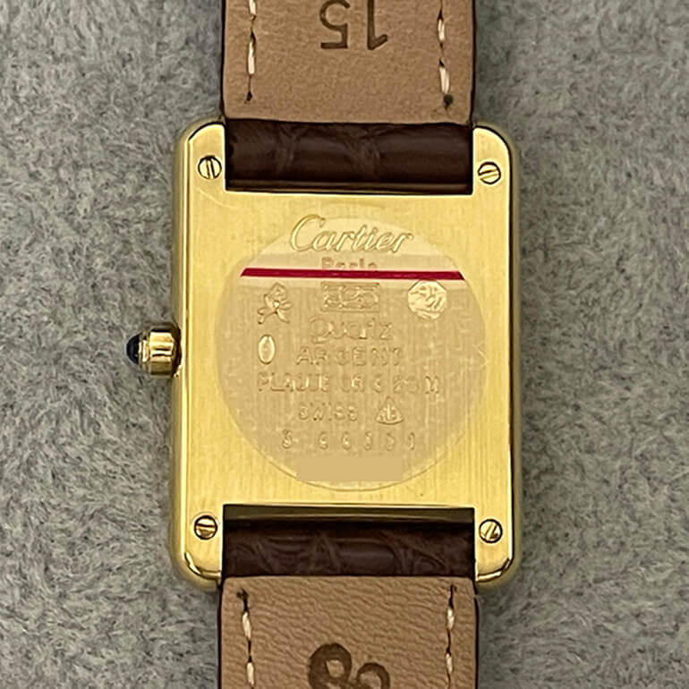 変色取り修理後のタンクの裏面