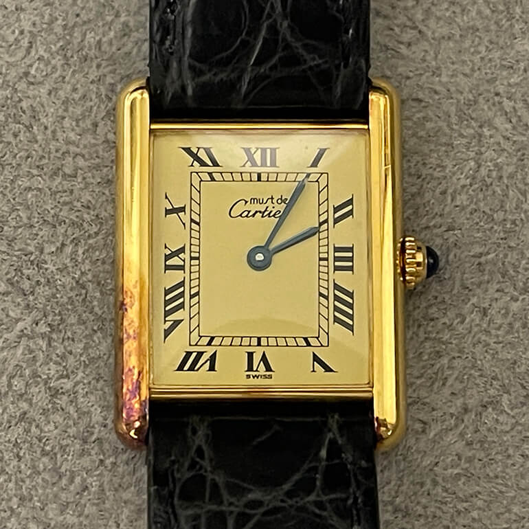 カルティエタンク修理後の表面の写真