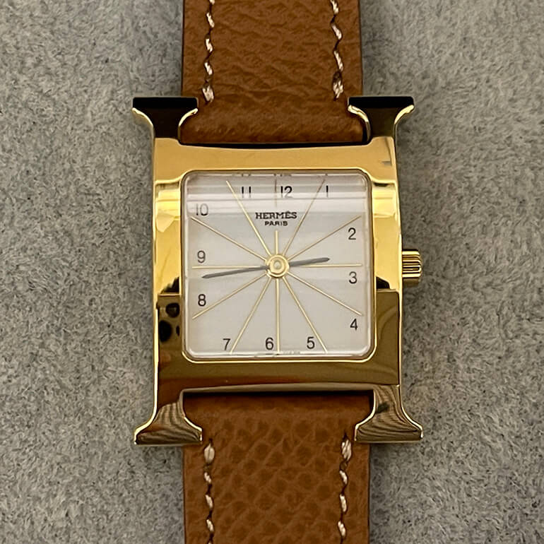 再メッキ後のエルメスHウォッチの表面