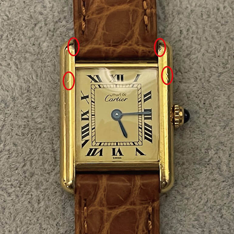 カルティエタンク変色取り修理後の表面の写真