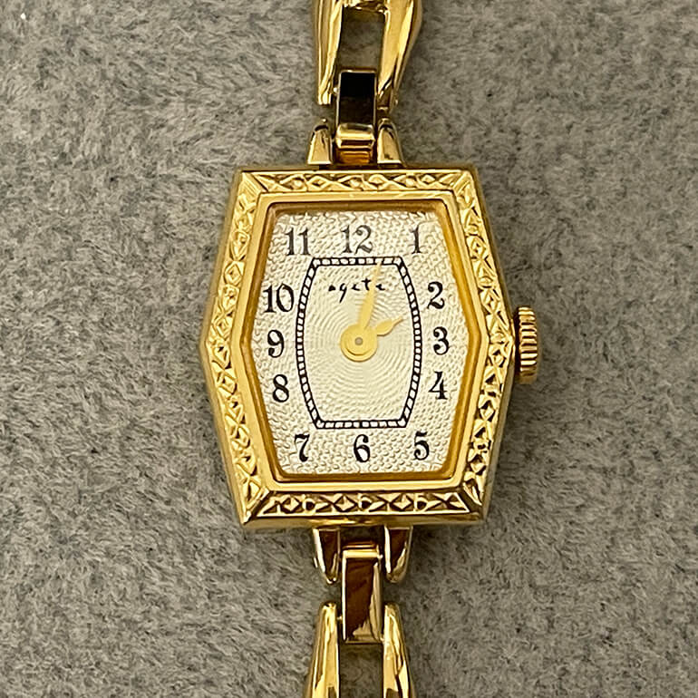 変色取り後のアガットの表面