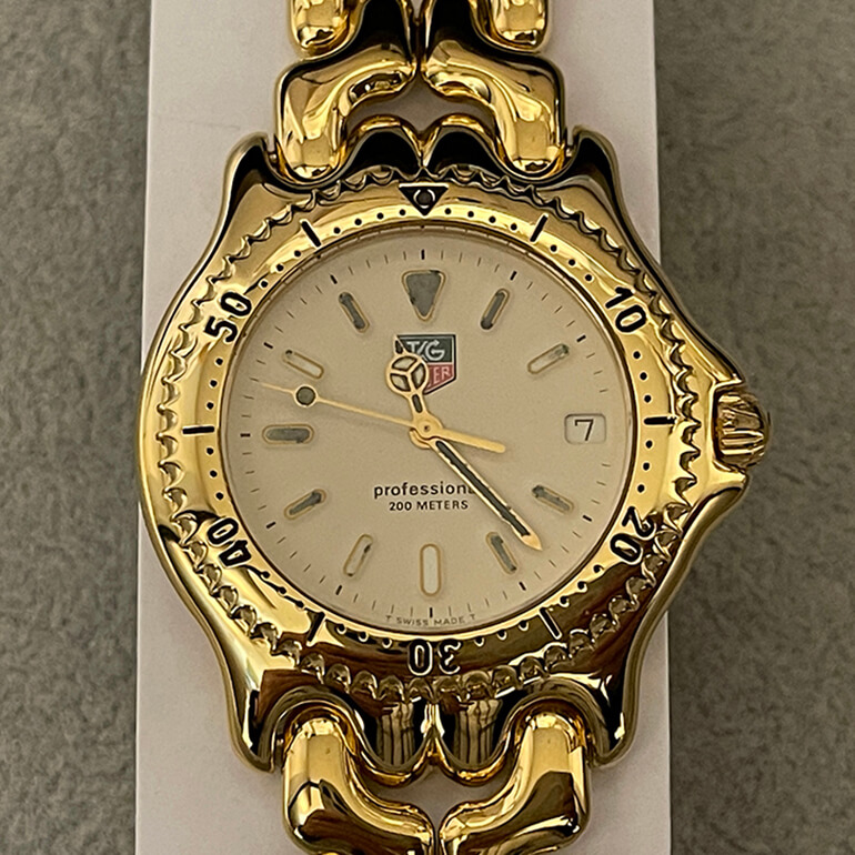 再メッキ後のタグ・ホイヤーの表面-1