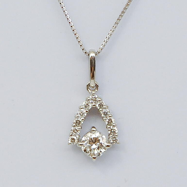リフォーム後のダイヤのペンダントネックレス