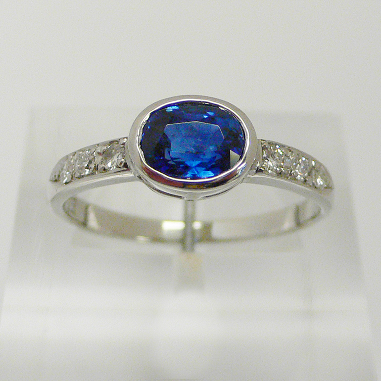 リフォーム後のサファイヤのリング