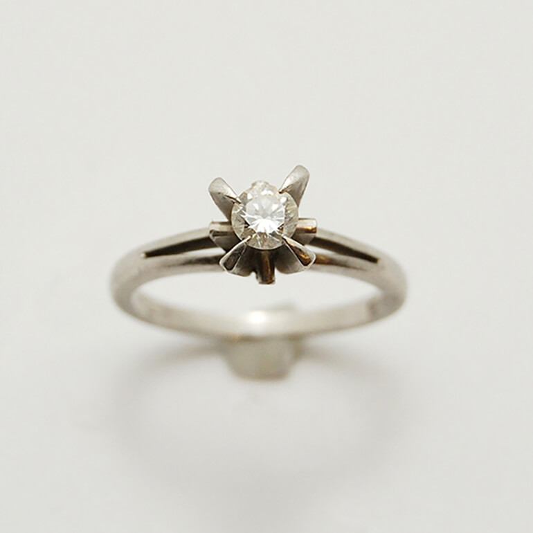 リフォーム前のダイヤの指輪