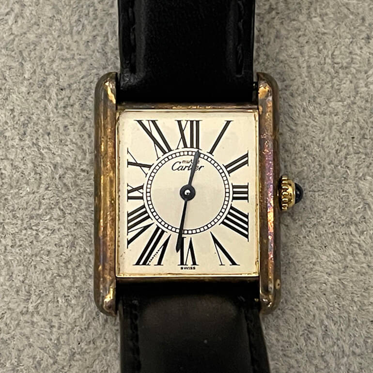 再メッキ前のカルティエタンク-表面