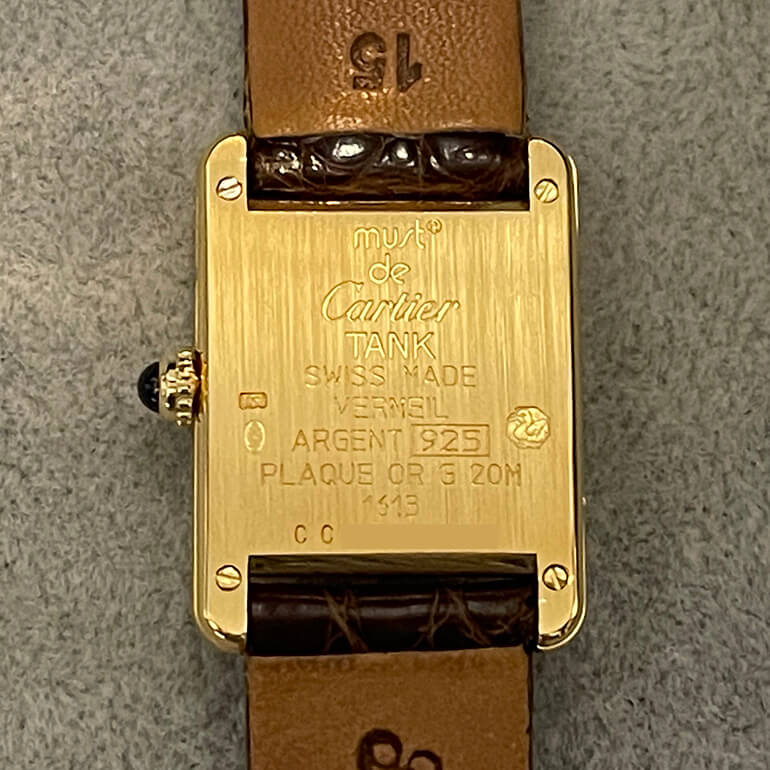 カルティエタンク修理後の裏面の写真