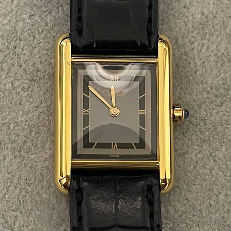 カルティエタンク修理後の表面の写真