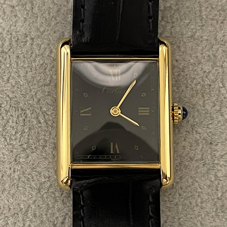 カルティエタンク修理後の表面の写真