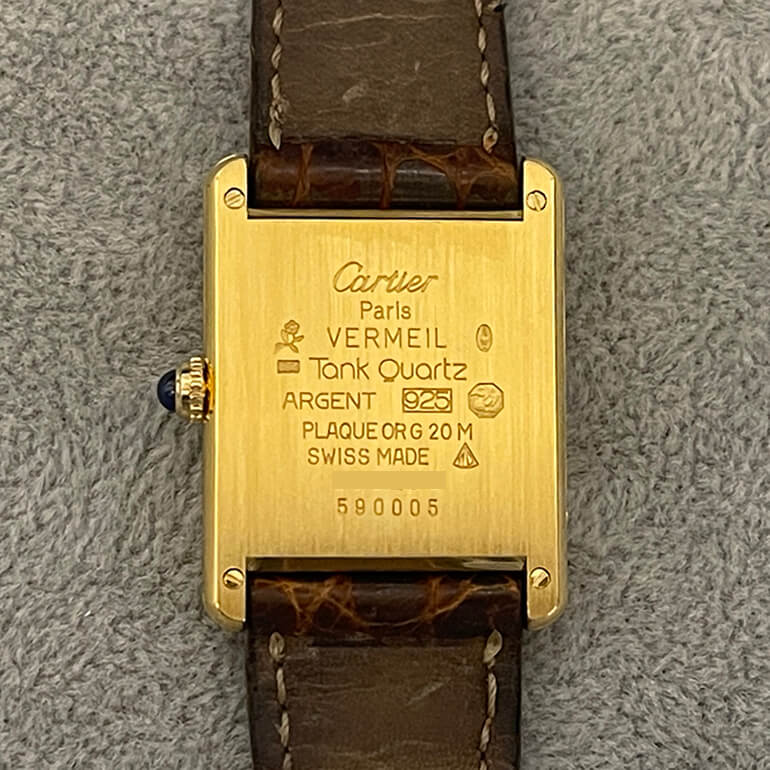 研磨と再メッキで綺麗になったタンク-表面