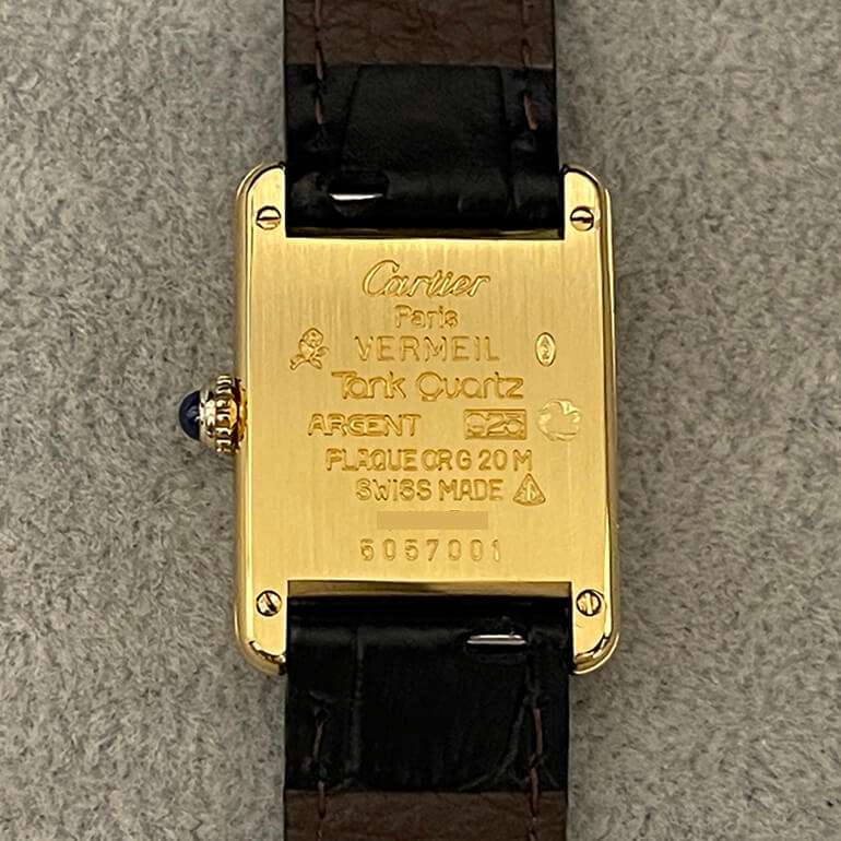 カルティエタンク、再メッキ修理後の裏面の写真