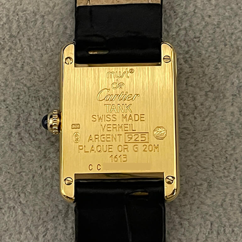 カルティエタンク再メッキ修理後の裏面の写真