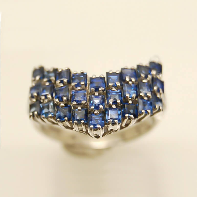 リフォーム前のサファイヤの指輪