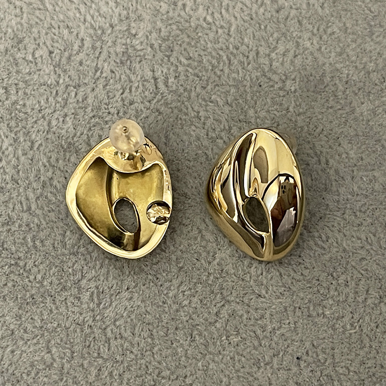 リフォーム後の18金のピアス