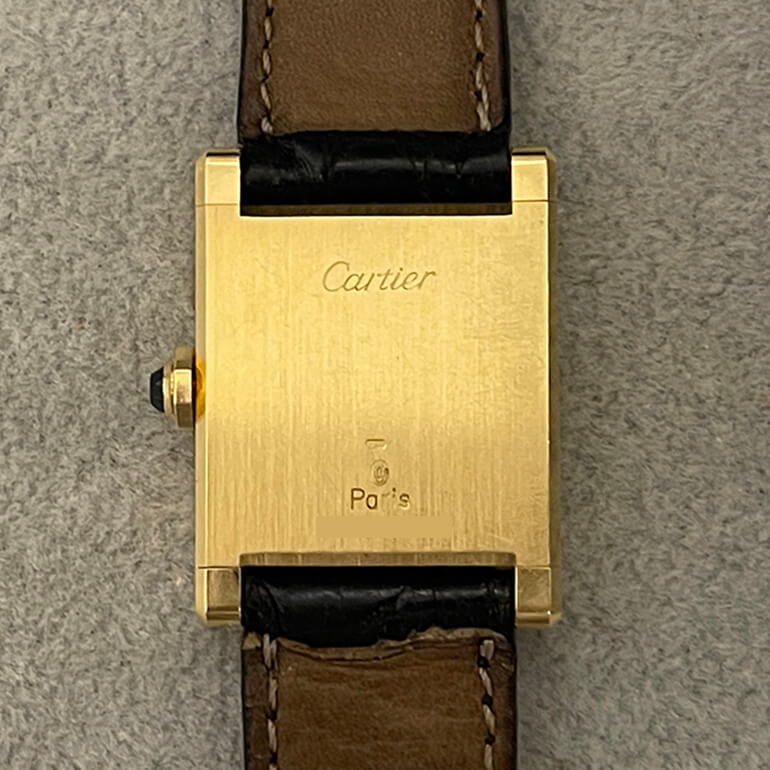 18金のカルティエタンク変色取り修理後の裏面の写真