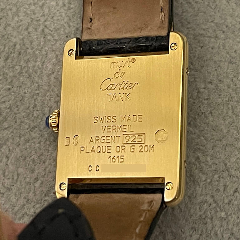 カルティエタンク再メッキ修理後の裏面の写真