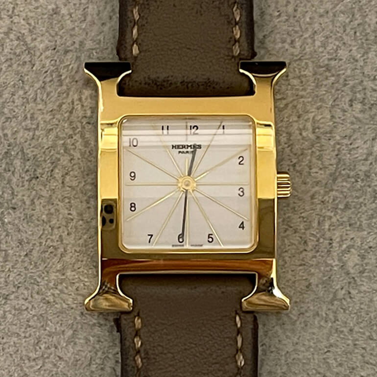 再メッキ後のエルメスHウォッチの表面