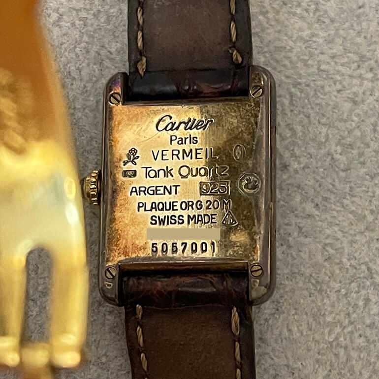 カルティエタンク修理前の裏面の写真